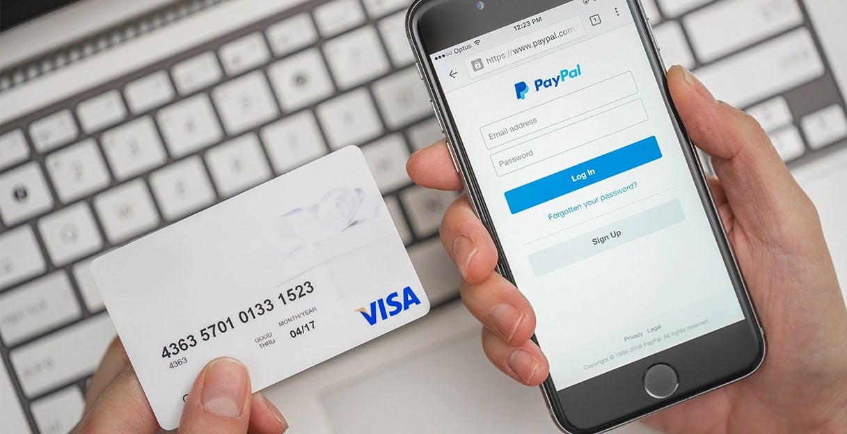 Bollette, multe e tasse: con PayPal da oggi si può pagare PagoPA in tre rate senza interessi