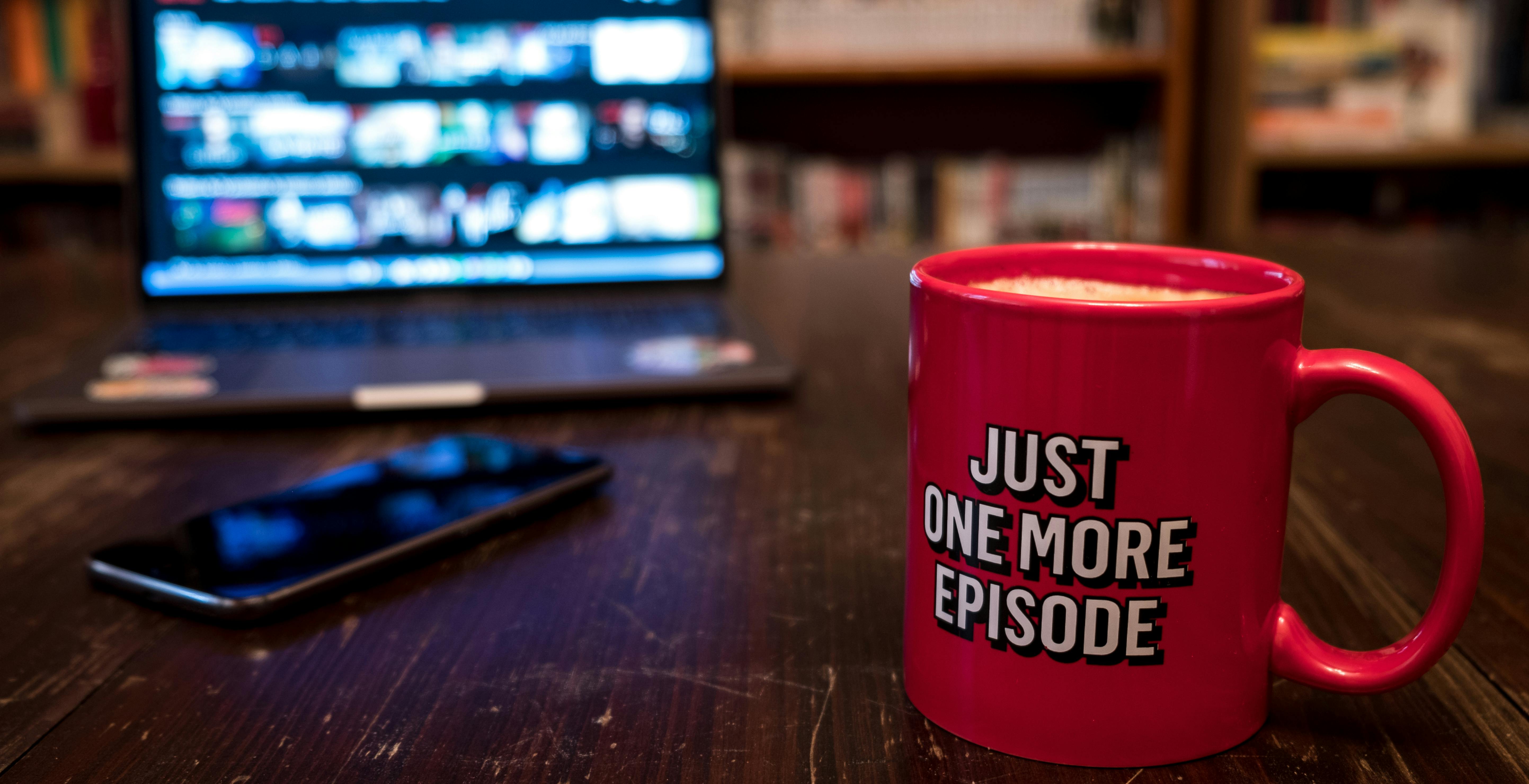 Netflix con pubblicità ha 5 milioni di abbonati. Allo studio uno spot da 30 minuti a puntate, come una serie TV