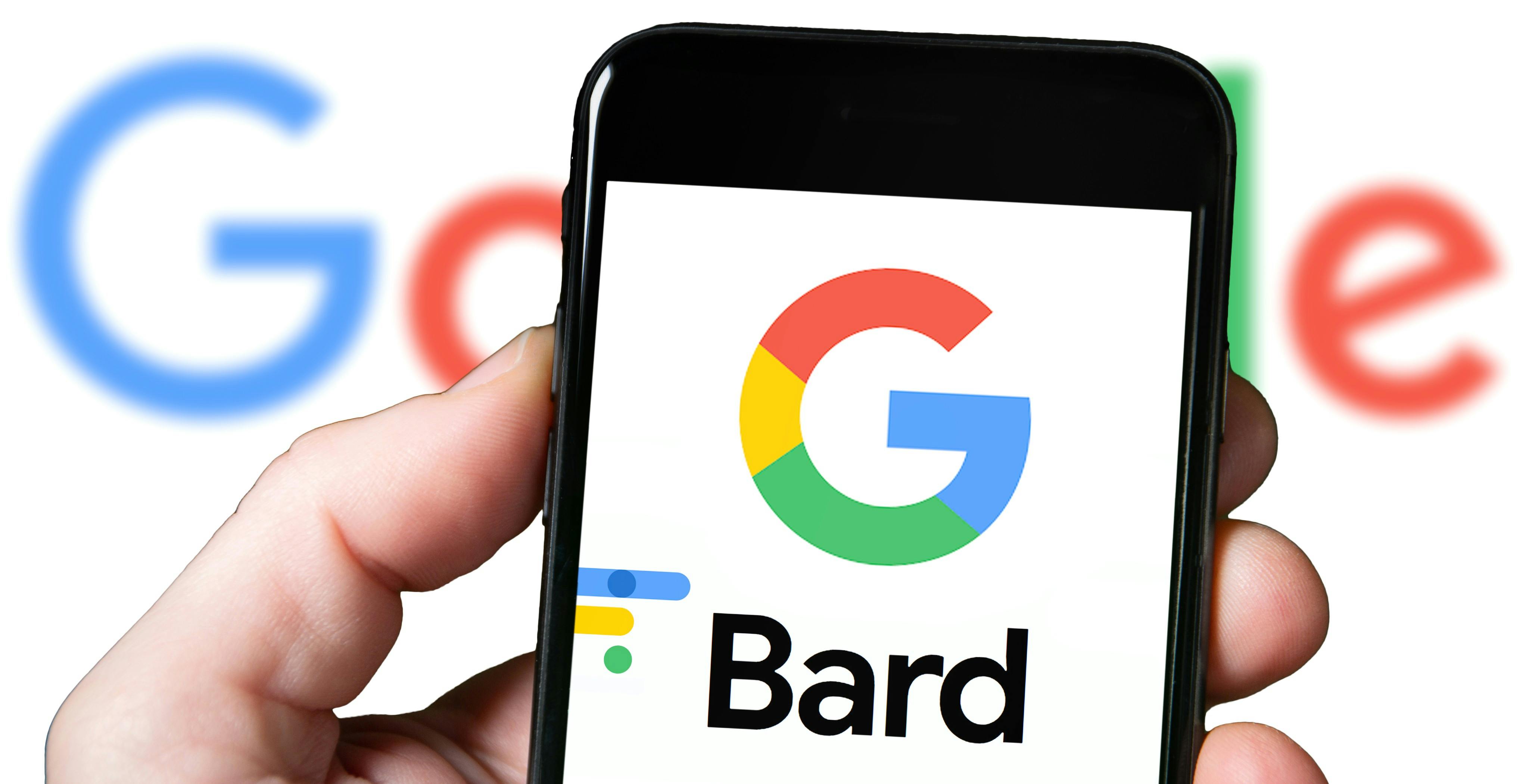 Arriva "la versione più evoluta" di Bard. Il chatbot di Google ora si integra con Gmail, Drive e Maps