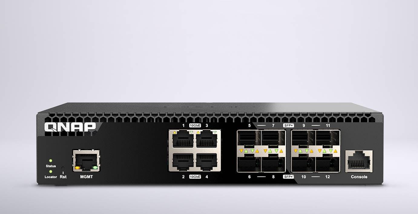 Lo switch di QNAP per piccole aziende e uffici da casa: mezza larghezza e dodici porte a 10 GbE a un prezzo "accessibile"
