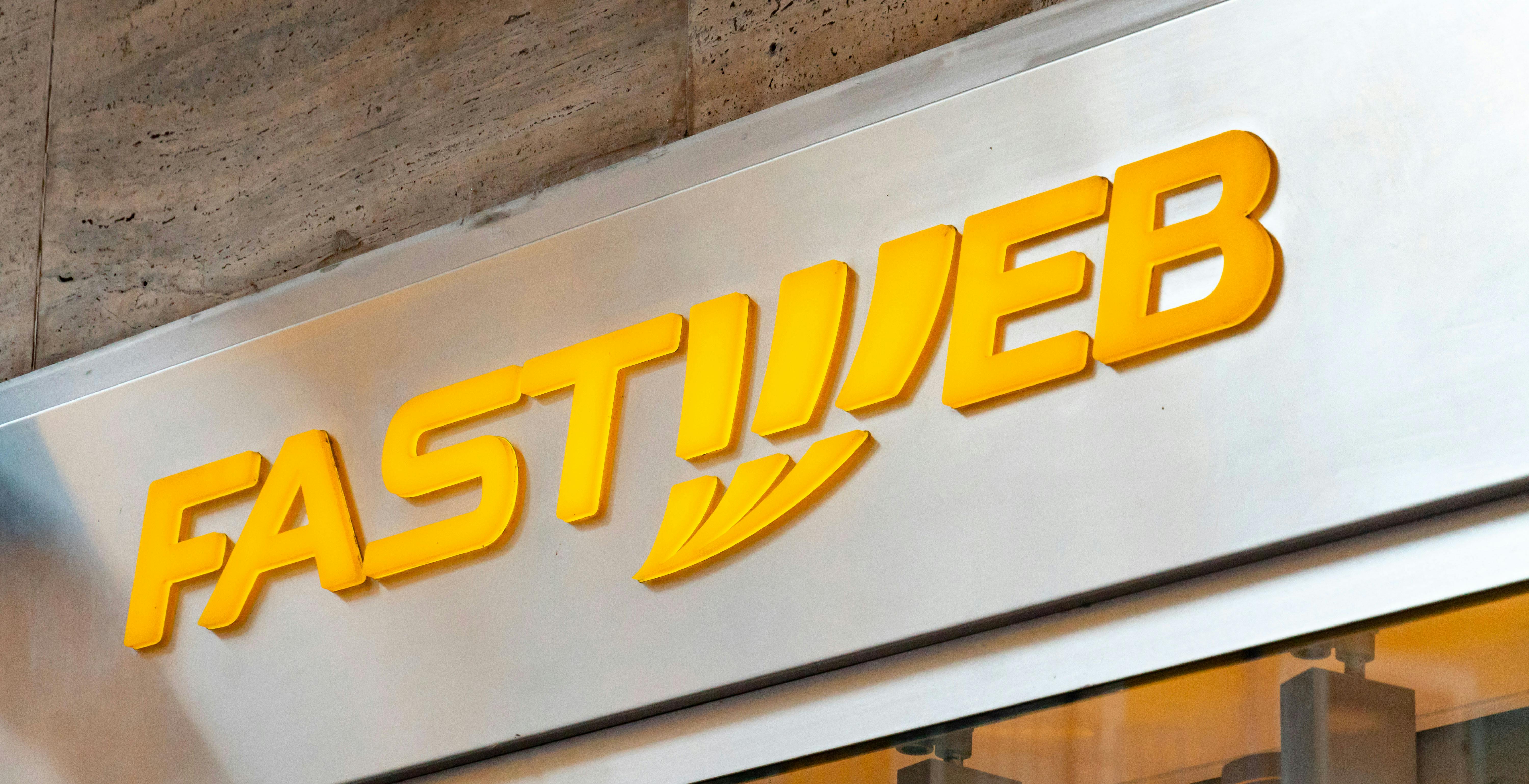 L’indiscrezione che scuote il mercato: Fastweb sta comprando Vodafone Italia, i clienti consumer ad Iliad